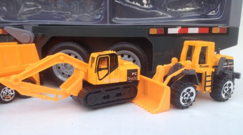 Auto TIR LAWETA zestaw Maszyny Budowlane auto Auto TIR LAWETA zestaw Maszyny Budowlane auto