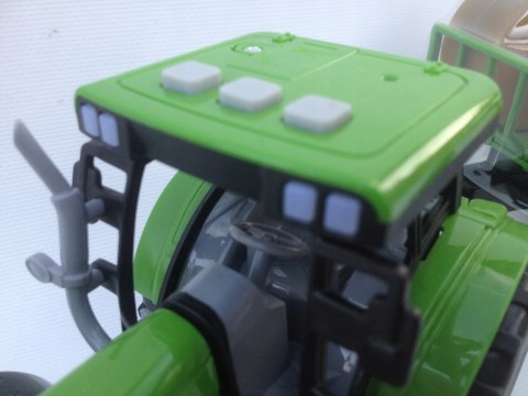 TRAKTOR PRZYCZEPĄ Z BALAMI ŚWIATŁO I DŹWIĘK FARMER TRAKTOR PRZYCZEPĄ Z BALAMI ŚWIATŁO I DŹWIĘK FARMER